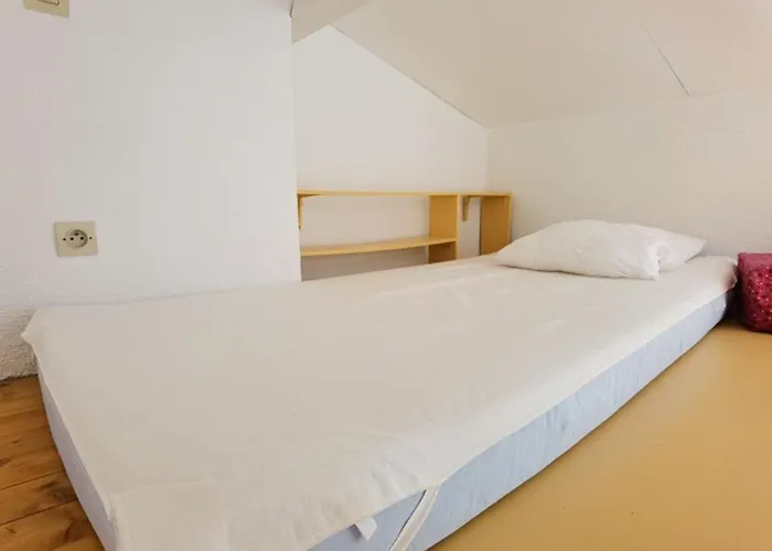 Cosy Avec Mezzanine, 5 Couchages, Parking Prive - Fr-1-326-688 Apartment *